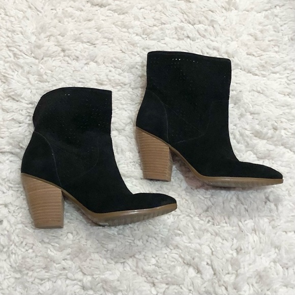 Enzo‎ Angiolini Gettup Laser Cut Black Leather Suede Ankle Heel Boots 7 - Picture 2 of 10
